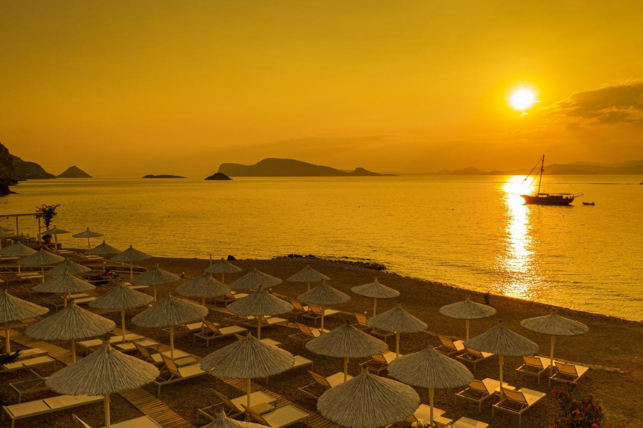 Four Seasons Hydra Luxury Suites 외부 사진