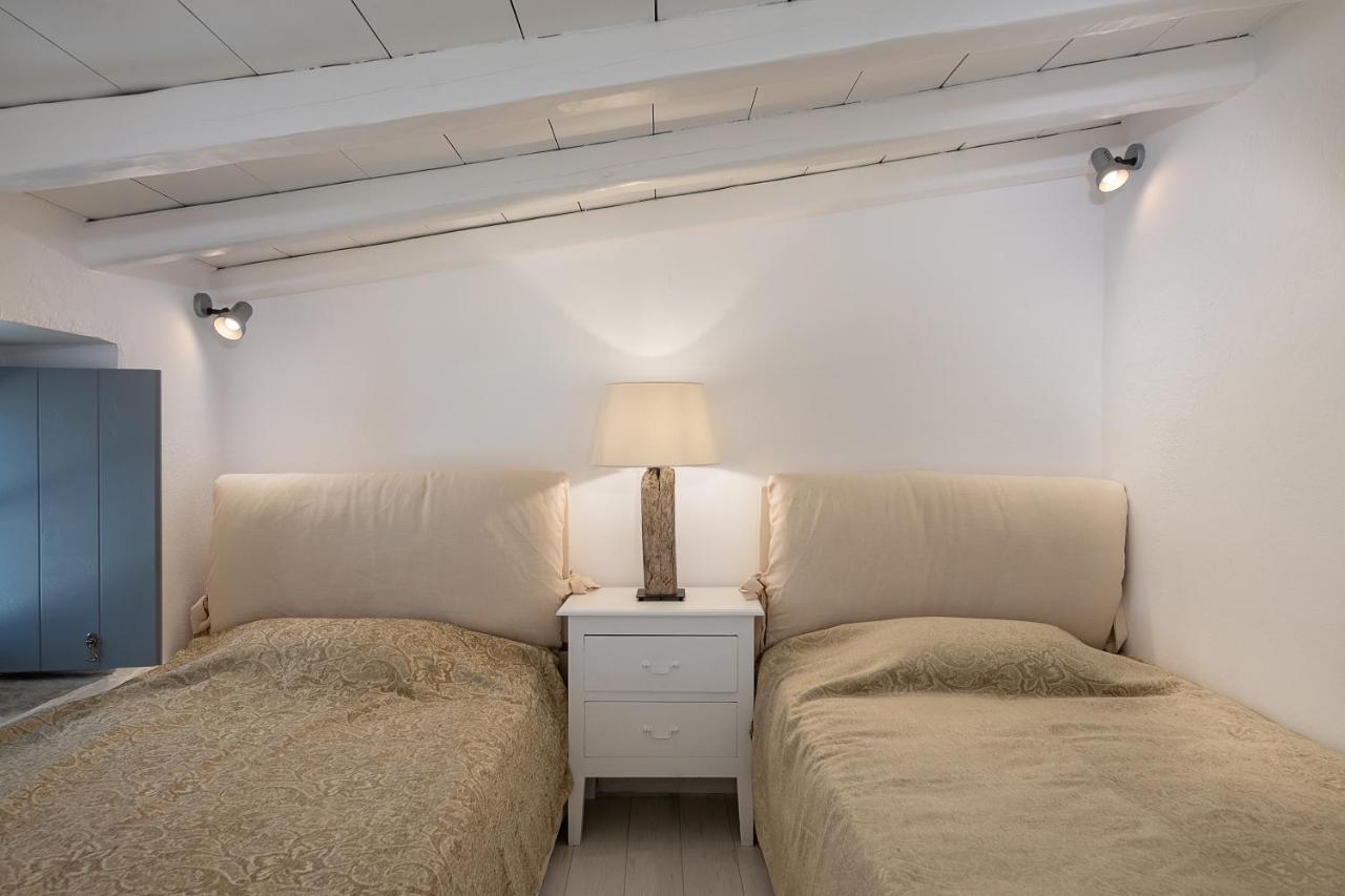 Four Seasons Hydra Luxury Suites 외부 사진