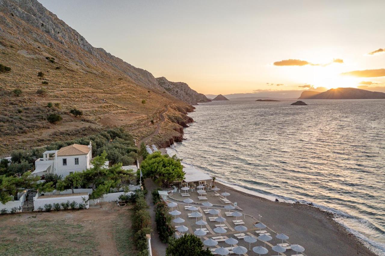 Four Seasons Hydra Luxury Suites 외부 사진